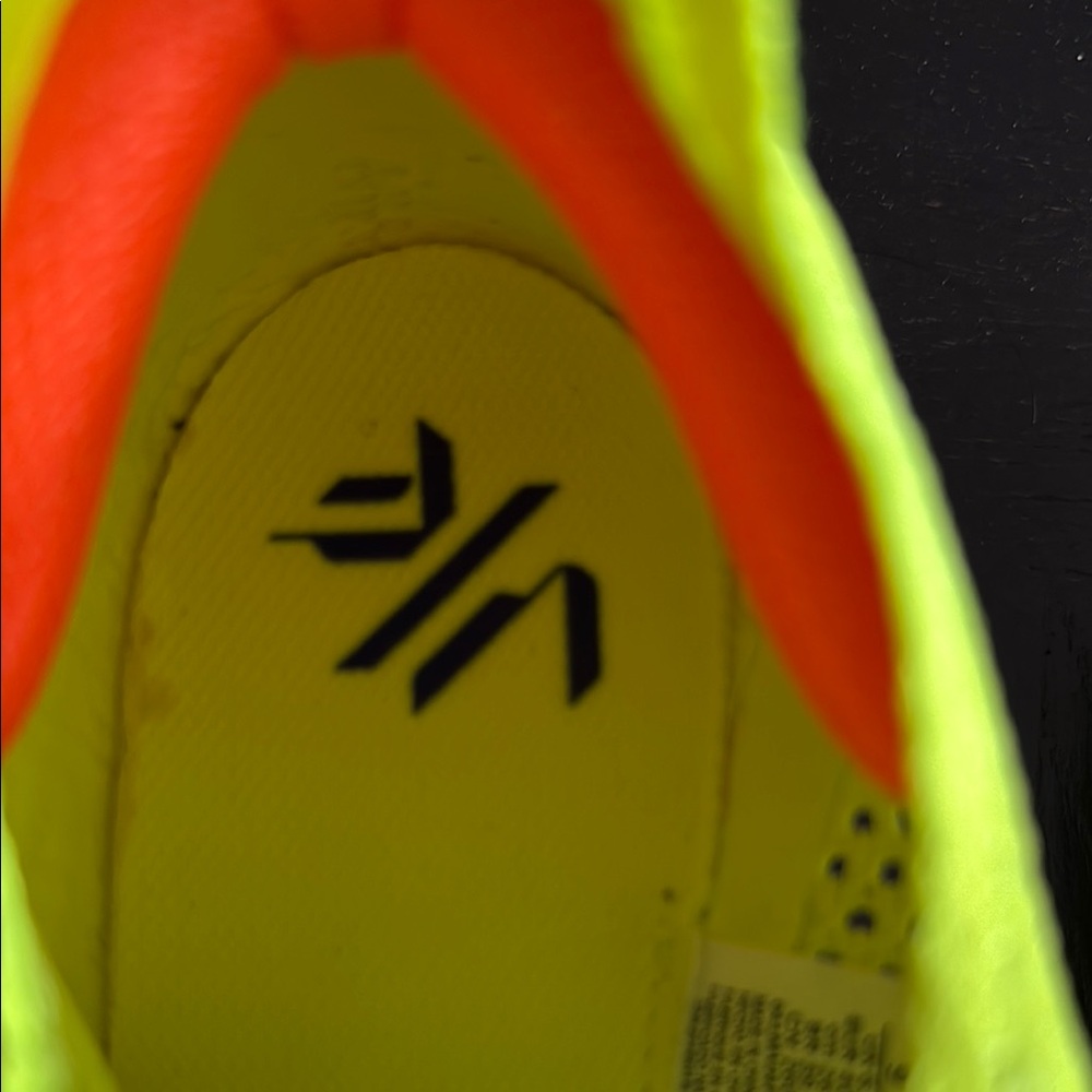 Nike Women’s ZoomX sneakers - size 9 (almost new) - Picture 3 of 7